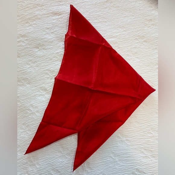 Red scarf 21” square silk feel - Picture 5 of 8